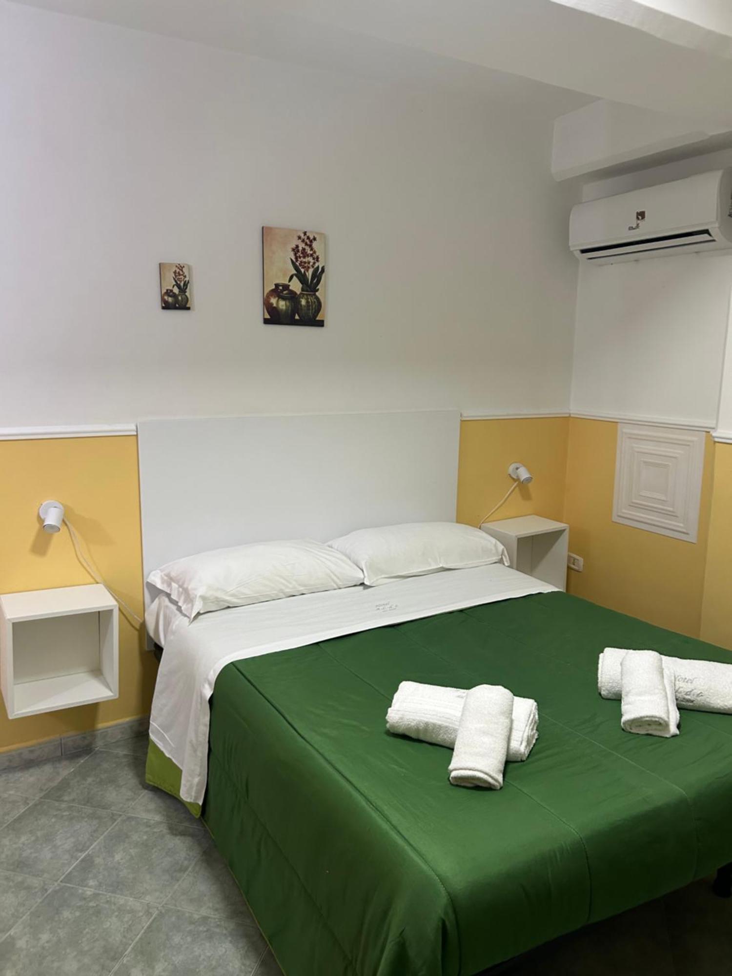 Hotel Alloggio Del Conte Napoli Eksteriør bilde